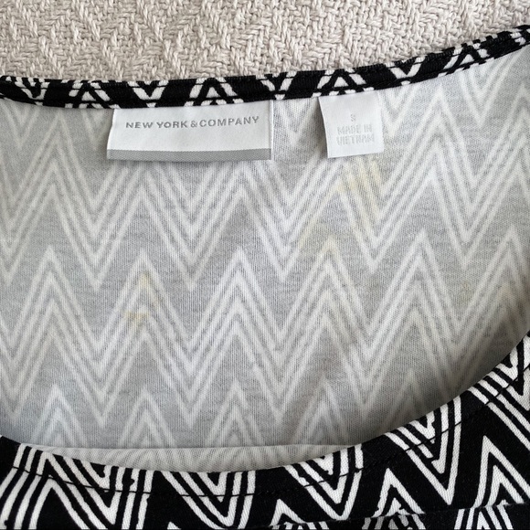 New York & Co. Chevron Sheath Dress - Picture 2 of 3